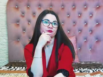 Evakarrera Chaturbate stream image from April 27, 2026