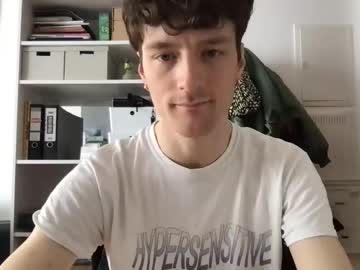 Mindly Chaturbate stream image from April 27, 2026