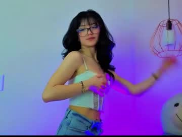April_Bennett Chaturbate stream image from April 27, 2026