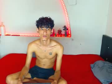 Liammendoza98 Chaturbate stream image from April 27, 2026