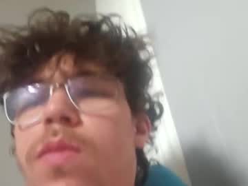 Pay992646 Chaturbate stream image from April 27, 2026