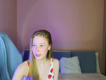 Jenny_Angelok Chaturbate stream image from April 27, 2026