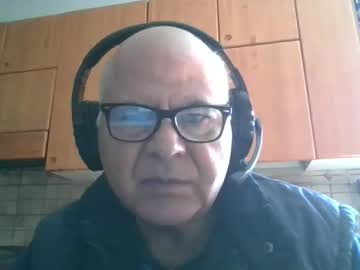 Misterobot437973 Chaturbate stream image from April 27, 2026