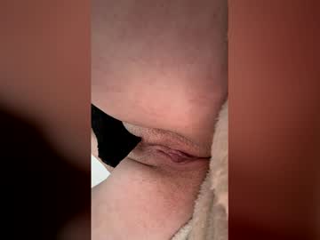 Secreluna Chaturbate stream image from April 27, 2026