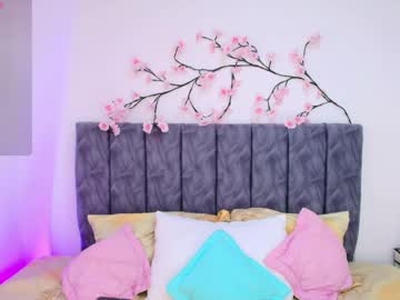 Sophiee_Velvet Chaturbate stream image from April 27, 2026