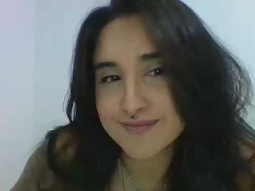 Camilywarsh Chaturbate stream image from April 27, 2026