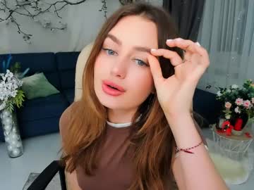 Miraclecurly Chaturbate stream image from April 27, 2026