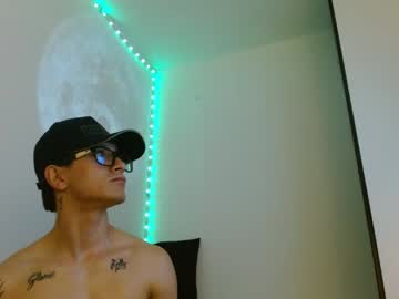 Zeusdark19 Chaturbate stream image from April 27, 2026