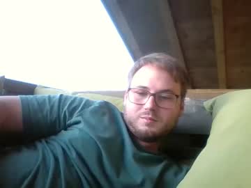 Iwantfucknow Chaturbate stream image from April 27, 2026