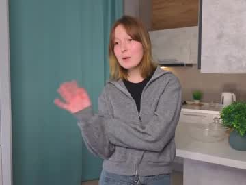 Mydenalli Chaturbate stream image from April 27, 2026