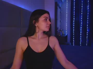 Evalennox Chaturbate stream image from April 27, 2026