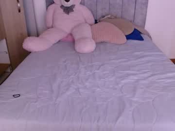 Miluu_444 Chaturbate stream image from April 27, 2026