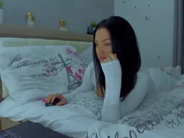 Ayra1x1 Chaturbate stream image from April 27, 2026