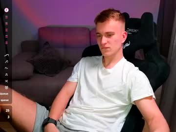 Flikyy Chaturbate stream image from April 27, 2026