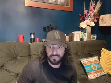 Megan2525 Chaturbate stream image from April 27, 2026