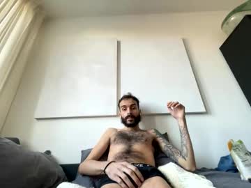 Someoneawkward Chaturbate stream image from April 27, 2026