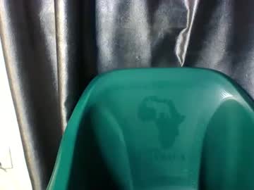 Dramadoll_ Chaturbate stream image from April 27, 2026