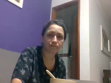 Carolvello Chaturbate stream image from April 28, 2026