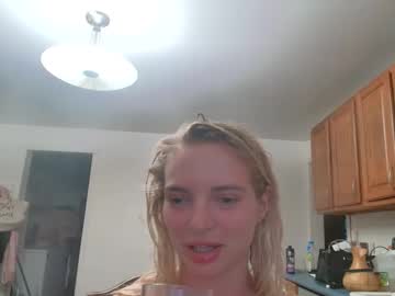Lanasharapovaxxx Chaturbate stream image from April 28, 2026