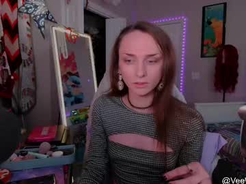 Veeweatherbee Chaturbate stream image from April 28, 2026