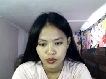 Xgurlxlaloox Chaturbate stream image from April 28, 2026