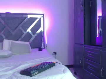 Zara_Fox03 Chaturbate stream image from April 28, 2026
