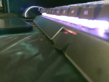 Alevil_97 Chaturbate stream image from April 28, 2026