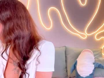Luluberryx Chaturbate stream image from April 28, 2026