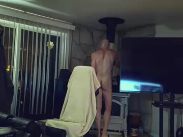 Moondanceraa Chaturbate stream image from April 28, 2026
