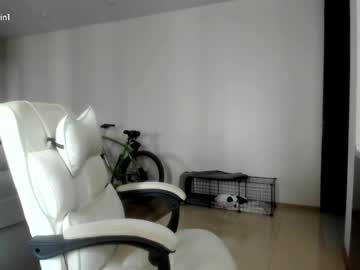 Sophie_In Chaturbate stream image from April 28, 2026