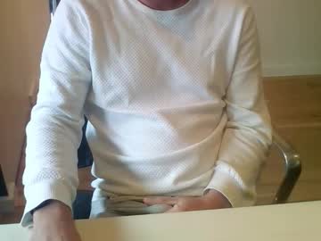 Youmepleasure Chaturbate stream image from April 28, 2026
