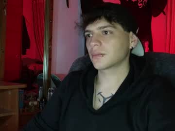 Skarvian Chaturbate stream image from April 28, 2026