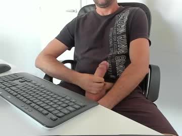 Pink_Mask_ Chaturbate stream image from April 28, 2026