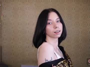Aasuwishh Chaturbate stream image from April 28, 2026