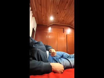 Reyfons Chaturbate stream image from April 28, 2026