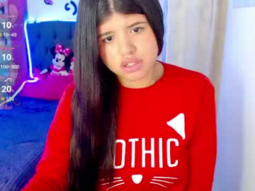 Softynyaa Chaturbate stream image from April 28, 2026
