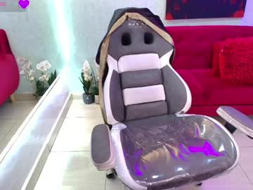 Antonella_Rivers Chaturbate stream image from April 28, 2026