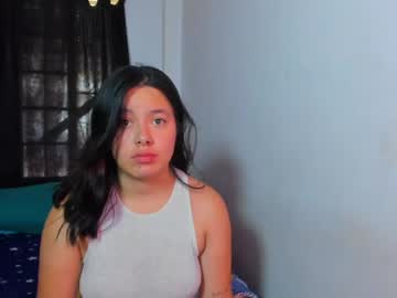 Chloe_Skiyx Chaturbate stream image from April 28, 2026