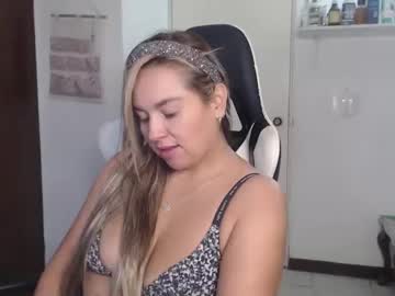 Scarlettbellee Chaturbate stream image from April 28, 2026