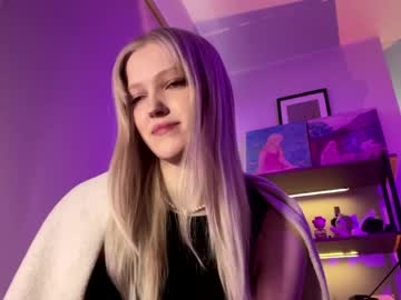 Eloisepatwell Chaturbate stream image from April 28, 2026