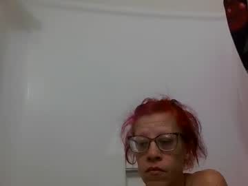Milfmadeslut Chaturbate stream image from April 28, 2026