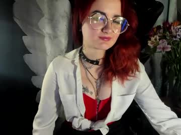 Madamepronto Chaturbate stream image from April 28, 2026
