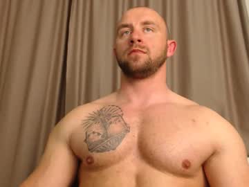 Chrisbigbiceps Chaturbate stream image from April 28, 2026