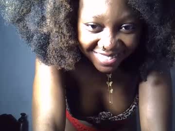 Sugarluna001 Chaturbate stream image from April 28, 2026