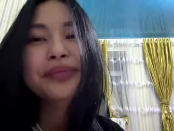 Santinamilite Chaturbate stream image from April 28, 2026