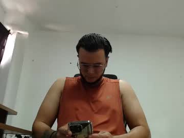 Cloudsfunxxx Chaturbate stream image from April 28, 2026