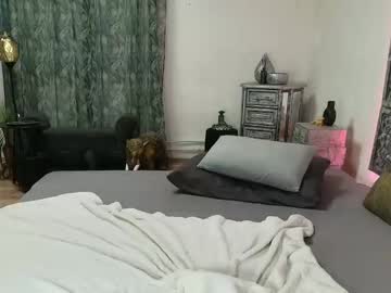 Evabarbi Chaturbate stream image from April 28, 2026