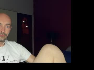 F1e2d3e484 Chaturbate stream image from April 28, 2026