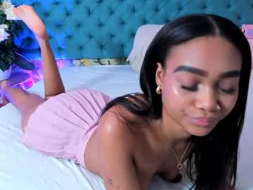 Liahgrey Chaturbate stream image from April 28, 2026
