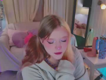 Crazy__Wine Chaturbate stream image from April 28, 2026